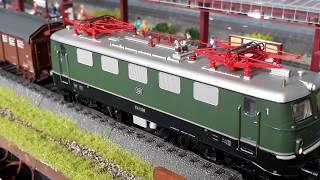 # 57 Märklin E 41 208  # 39410 + Jahreswagen   Modelleisenbahn H0