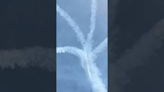 U.S. Air Force Thunderbirds High Bomb Burst #jonesbeach #airshow #subscribe #shorts #thunderbirds