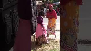 yang lagi viral nenek dengar DJ langsung joget joget  lucu kali mbak