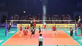 Yuki Ishikawa spiking. Team Japan