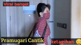 Yang lagi viral pramugari cantik awas ketagihan 