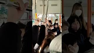 Berdesak-desakan di Bus Jepang #japan #staycation #healing #jalanjalan