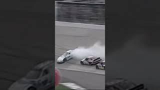 Mike Bliss crashes out early in the 2000 MBNA.com 400 #nascar #shorts