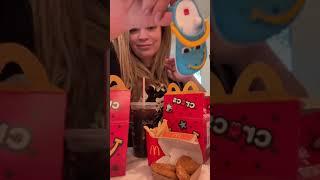 Trisha Paytas Takes Her Cute Baby Girl to McDonalds - Fun Day Out