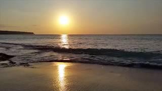 Bonita puesta de sol en el mar * Relajante sonido del oceano indico al atardecer
