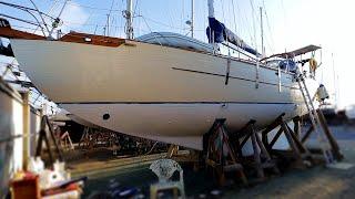 89 45 Year Old BOAT Gets Bottom MAKEOVER Pt. 2  Antifoul  OLD BOAT REFIT