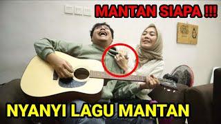 PRANK NYANYI LAGU MANTAN DEPAN MBA UUS