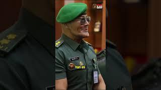 Tunjukan Sikap Militer Letkol Tituler Deddy Corbuzier Menghadap Kasad