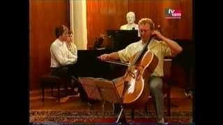 TV Luc Dewez violoncelle invité par Alexandre Debrus dans La Clé de Fa  2001.