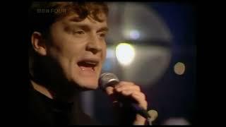 Undercover  - Never Let Her Slip Away  Studio TOTP