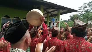 arak - arakan pengantin liwa lampung barat - sanggar empulau liwa