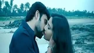 Hot N Sexy Vidya Balan kissing Emraan Hashmi