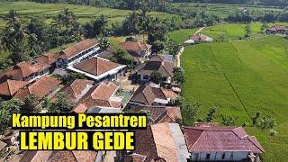 Suasana Pedesaan di Kampung Pesantren Lembur Gede  Perkampungan Ditengah Sawah Jawa Barat