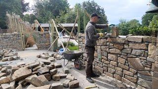 Building a masonry stone wall ?  Traditional masonry ?