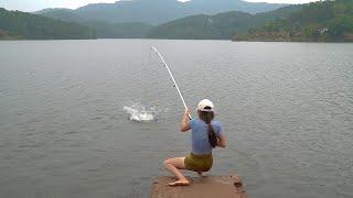 Best Video Hook Fishing  Unbelievable Big Fishing Girl