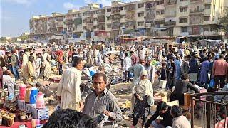  WALKING TOUR OF KARACHI LARGEST AND CHEAPEST SUNDAY BAZAAR UP MARKET KA CHOR BAZAAR 4K60FPS