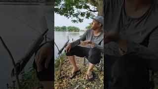 Mancing sambil makan gorengan Lombok unlimited #fyp #mancing #viral