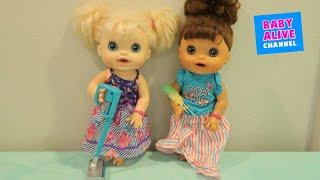 BABY ALIVE MY LIFE AS CLOTHESMy Life As Chores PlaysetReal Surprises Baby Alive Dolls