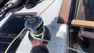 How To Unfurl & Furl in the Main Sail on a Sailboat By Ian Van Tuyl