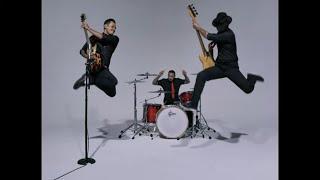 Superman Is Dead - Tentang Tiga Official Music Video