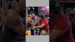 RTX 3050 ti vs RTX 4090 - armwrestling version #armwrestling #rtx3050 #rtx4090 #rtx3050ti