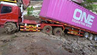 AKIBAT TANAH LONGSOR ‼️ SEMUA RC TRUK DI ALIHKAN KE JALAN PINTAS YG BERLUMPUR