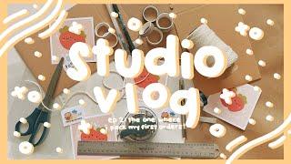   studio vlog ep. 2  packing my first order aesthetic packaging freebies & snail mail stickers