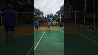 Minggu Pagi Sehat Nepok Bulu Angsa  Rutinitas Gobyooss  Badminton Lover #shorts