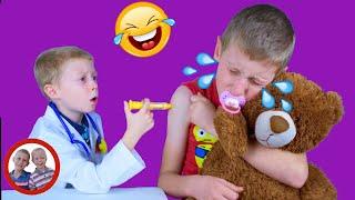 Doctor Set Toys   Big Baby Jake  Doctor Mike and Jake Pretend Play   डॉक्टर सेट   العاب دكتور