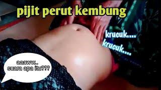 pijat perutBelly massage