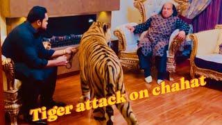 Chahat fateh ali khan pr tiger nay attack kar dia