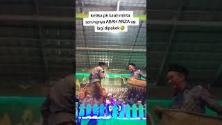 sarungnya Kh. Anwar Zahid diminta Pak Lurah