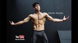 Super Shredded Muscle Model Fitness IFBB Pro Florian Wolf Styrke Studio
