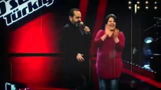Özkan Uğurdan Unutulmaz Roman Havası Performansı - O Ses Türkiye 2 Aralık 2014
