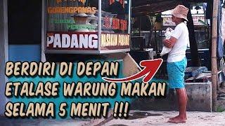 GEMBEL BERDIRI DI DEPAN WARUNG MAKAN INI REAKSI MEREKA  SOSIAL EKSPERIMEN  SOSIALNET