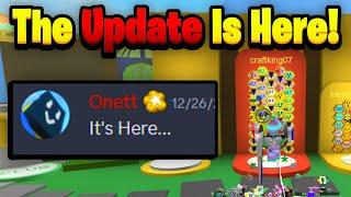 THE UPDATE IS FINALLY HERE  Bee Swarm Sticker Update