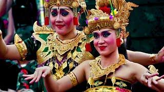 Kecak and Fire Dance at Uluwatu Temple in Bali Indonesia