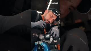 Лайфхак Как легко и быстро установить тормозной поршень  AUTODOC #shorts