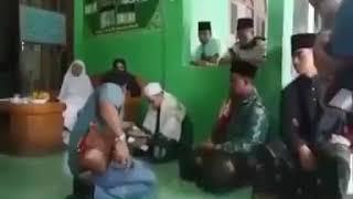 ORANG TUA SANTRI MARAH MARAH DAN MEMBENTAK SANG KYAI KARENA ANAKNYA DI KELUARKAN DARI PESANTREN