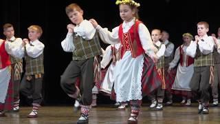 1. Lithuanian Folk dance group „Pynimėlis”