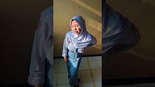 Jilbab sma besar