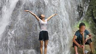 Plumbing girl pulling water home and bathe upstream