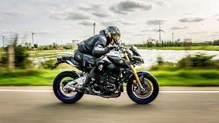 YAMAHA MT-10 SP FULL SC PROJECT EXHAUST SOUND  WHEELY  FLY BY  REVVING