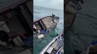 Bass Boat Sinks on Lake St. Clair 