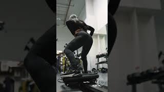 Quick booty workout on the MicroFormer with Allie Corpus #mindset #motivation #trainer #lagree