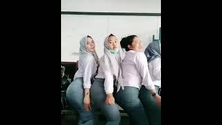 Anak SMA pamer Body #fyp #semok #viraltiktok #bokonggede #pemersatubangsa #padat #bacol #viral