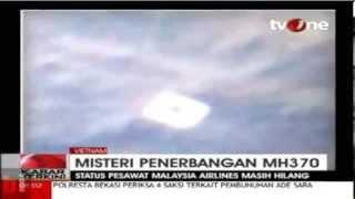 Serpihan pintu yang diduga bagian pesawat Malaysia Airlines ditemukan   Live Update   YouTube