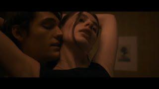 Birds of Paradise  Kissing scenes  Kate and Felipe Diana Silvers and Daniel Camargo