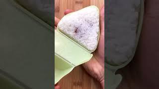 How to Pack a Rice Ball