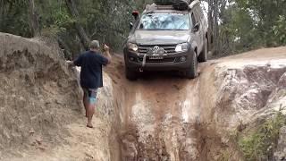 VW Amarok Tackling Gunshot Creek Sept 2015